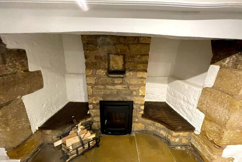 Cotswolds Cottage Ilmington With Wood Burning Stove & Bbq - Pet Friendly ชิปปิงแคมป์เดน ภายนอก รูปภาพ